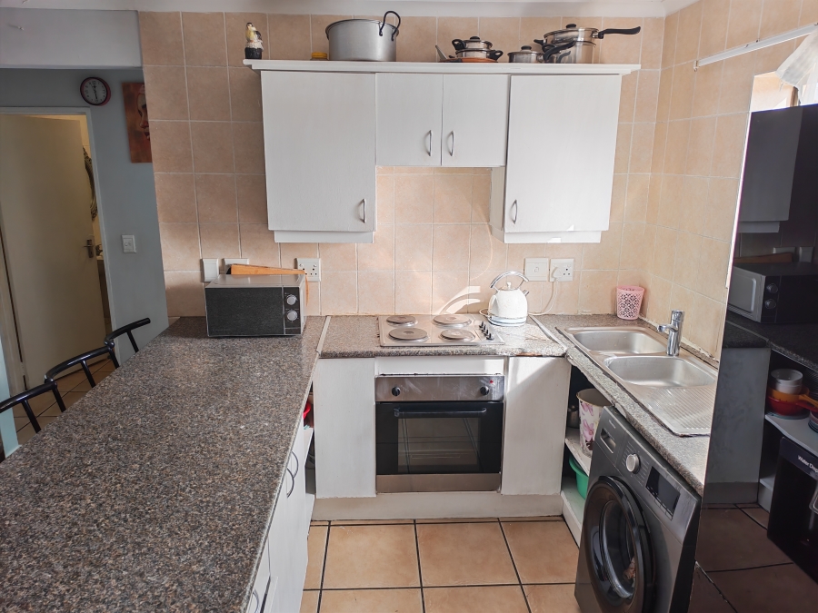 2 Bedroom Property for Sale in Guldenland Western Cape